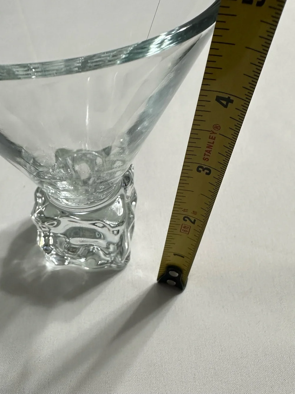 Set of 2 Clear Glass Martini / Cocktail Glasses